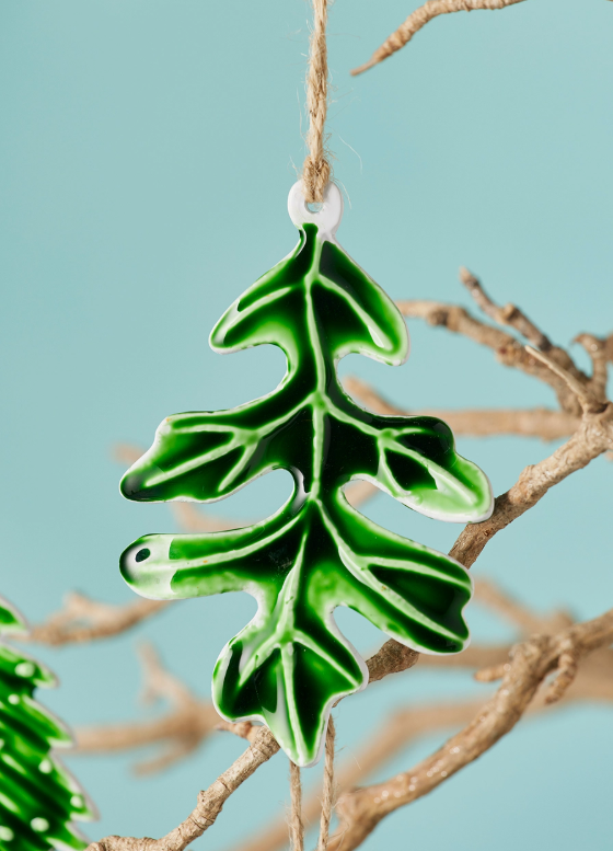 Green botanical leaf enamel hanging decoration with jute cord