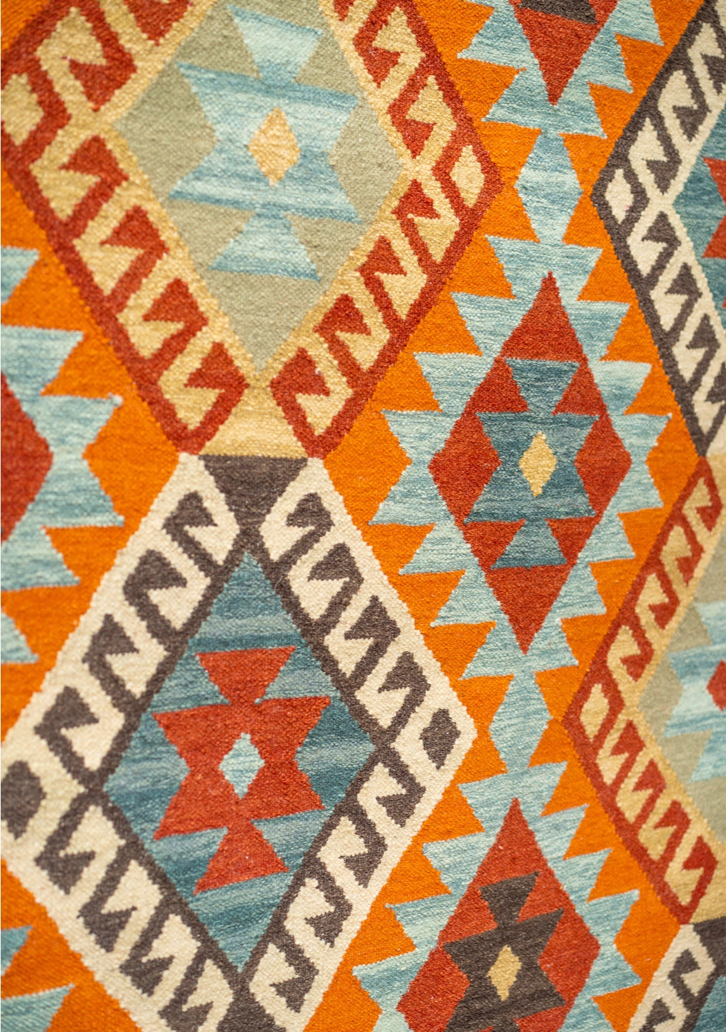 geometric diamond pattern wool kilim rug