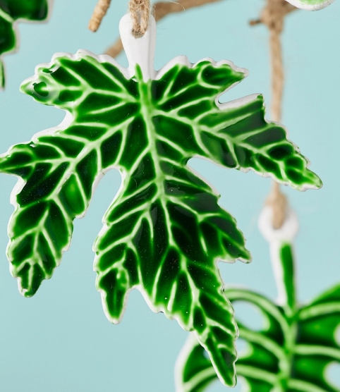 Green botanical leaf enamel hanging decoration with jute cord