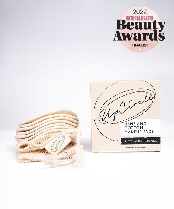 Plastic-free reusable facial cleansing pads