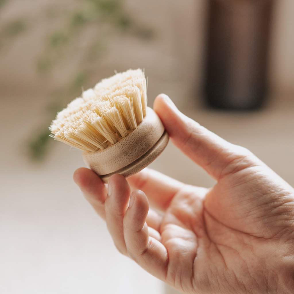 Reusable Bamboo Dish Brush – Eco-Friendly Washing Up Brush with Natural Plant Bristles
