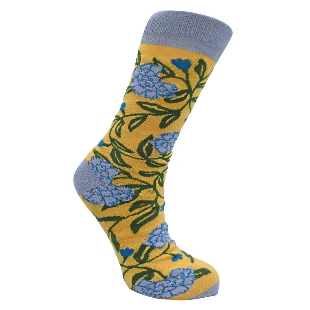bamboo socks with a Hydrangea pattern