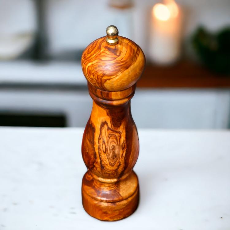 natural wooden salt and pepper grinder